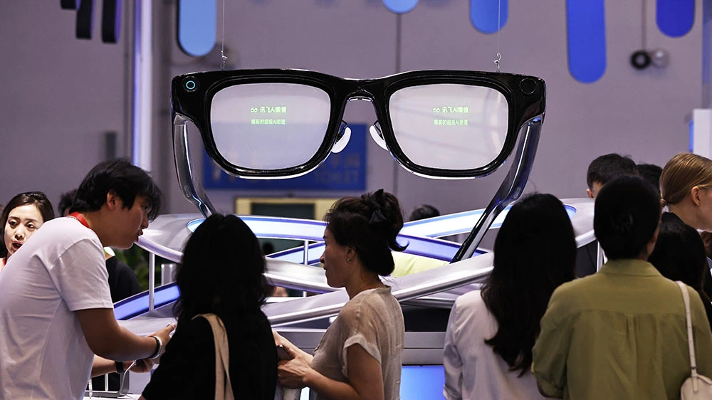 數碼智能產品領跑以舊換新 通訊器材零售增速居全品類首位