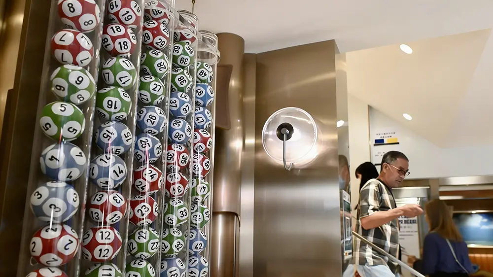 今晚第043期六合彩頭獎無人中 下期多寶1407萬元