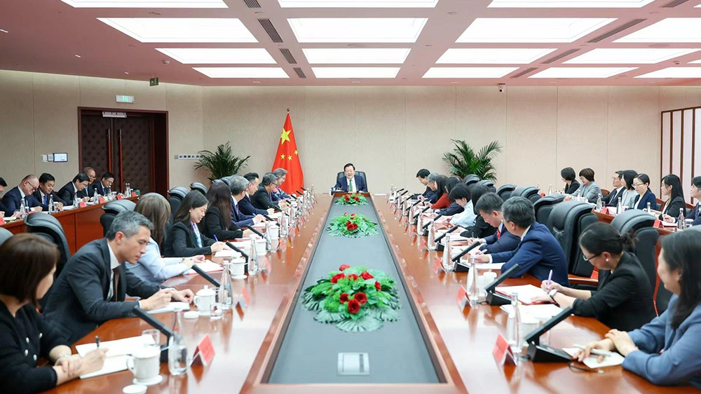 楊何蓓茵：夏寶龍主任充分肯定公務員工作