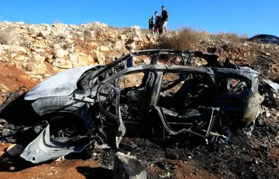 以軍空襲黎南部致一名女記者死亡 黎方救護車遭襲 