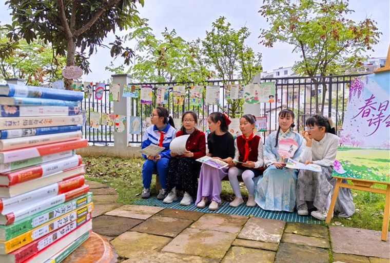 皖休寧縣：「導-師-制+」照亮學生成長路