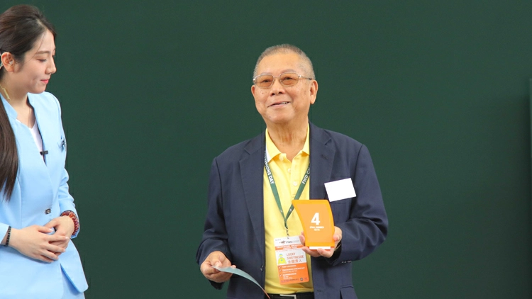 冠軍賽馬日 | 金鑽貴人衝擊冠軍一哩賽 鄭明亮：抽四檔十分滿意