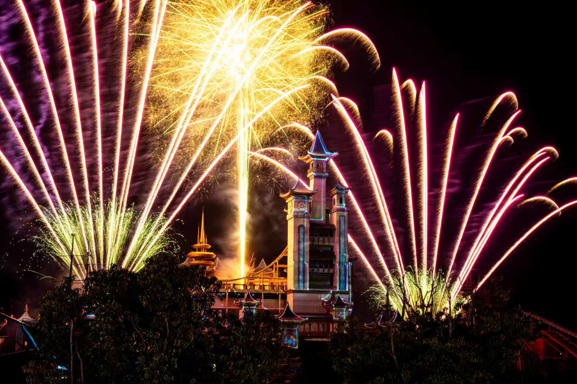 襄陽華僑城奇幻度假區五一黃金周活動精彩紛呈