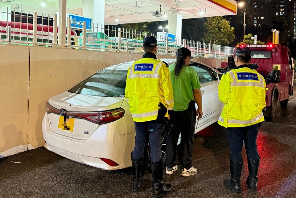 警方新界北打擊白牌車 兩司機涉非法載客取酬