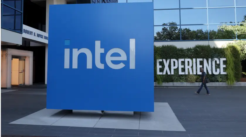 英特爾首季業績及指引遠超預期 盤後股價飆24%