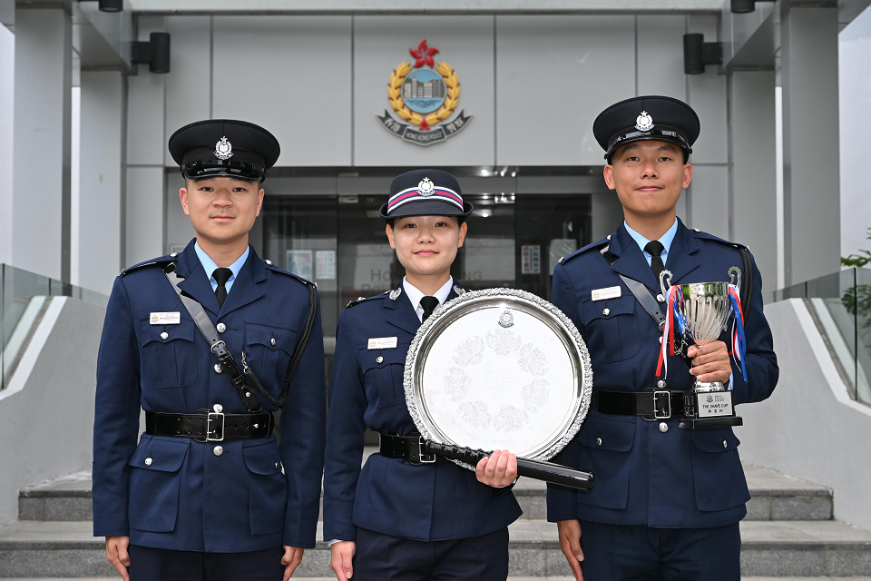 警察學院結業會操 世一木球代表承諾守護香港