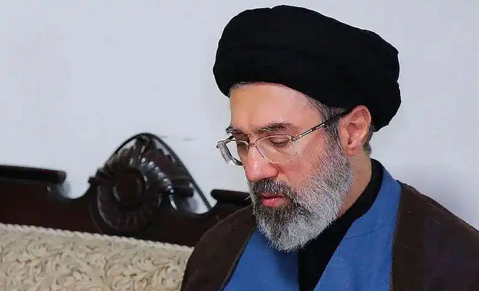 伊朗最高領袖下令：霍爾木茲海峽不得恢復戰前狀態