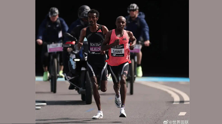 肯雅選手薩維破馬拉松世界紀錄 成為正式比賽「破2」第一人