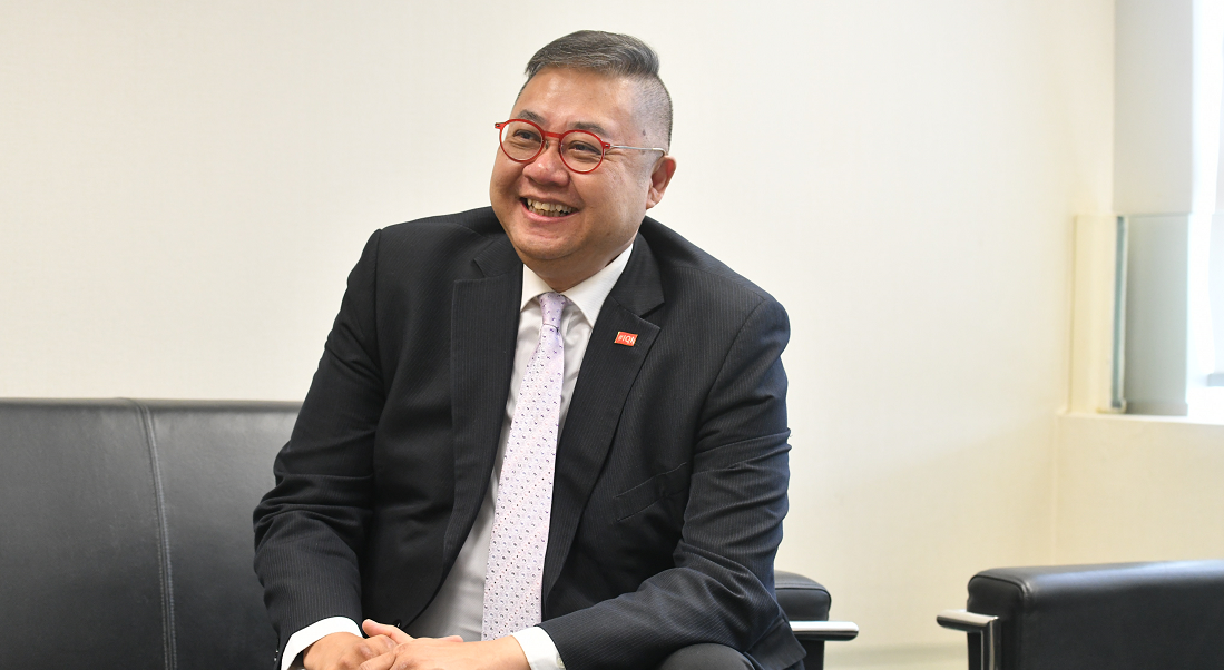 環球資金青睞香港　海外置業代理華麗轉身帶客買港樓