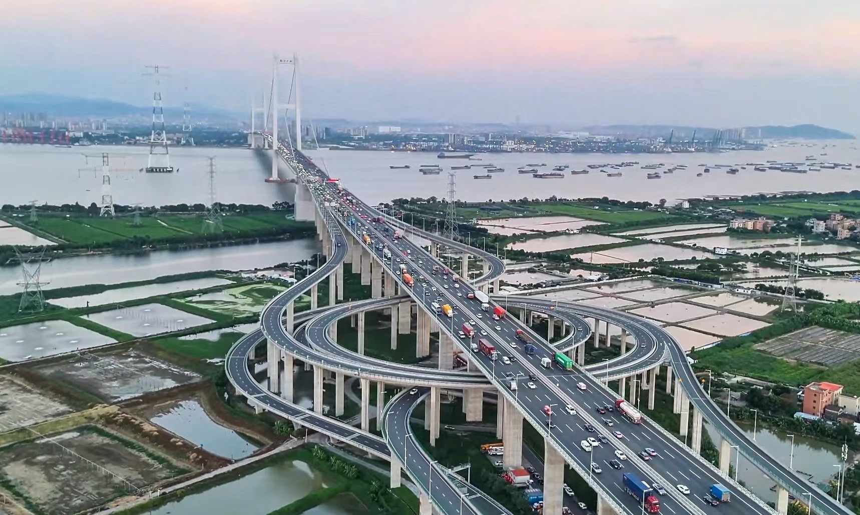 廣東預計「五一」假期日均車流量約1012.33萬車次