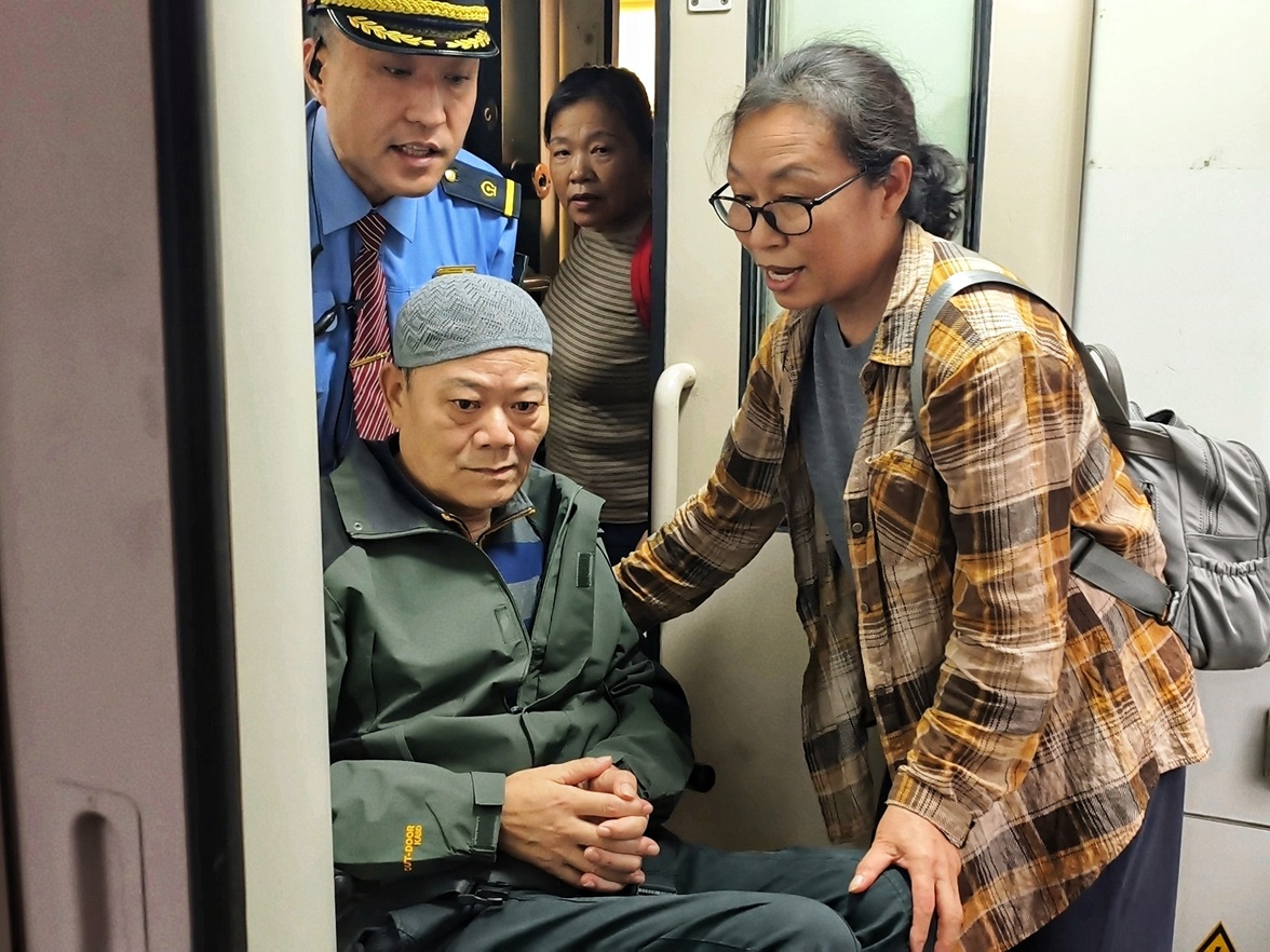 接力守護暖人心  Z14次列車用服務點亮溫馨歸途