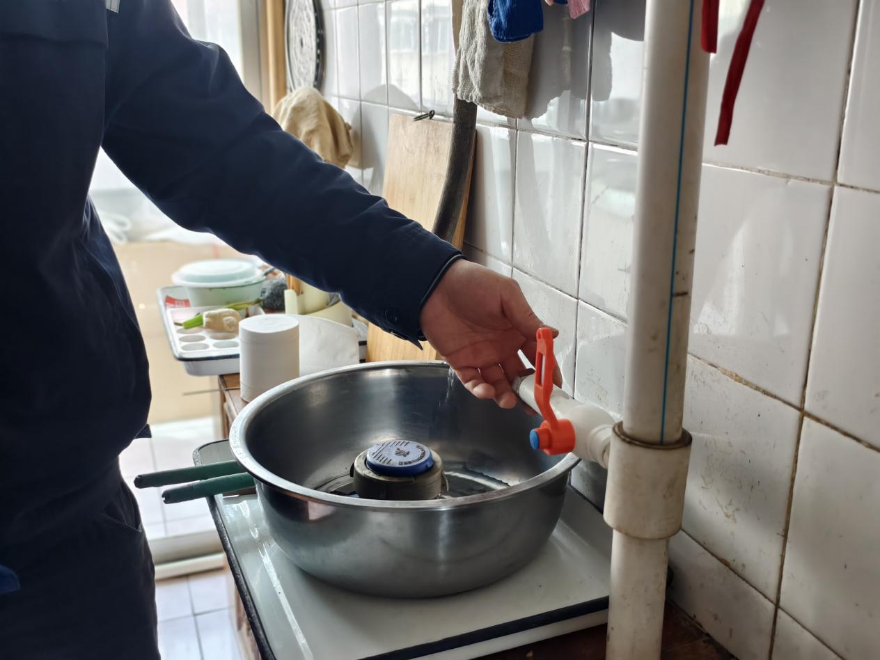 「敲門問暖」解民憂 瀋陽鐵西社區「微治理」守護「大幸福」