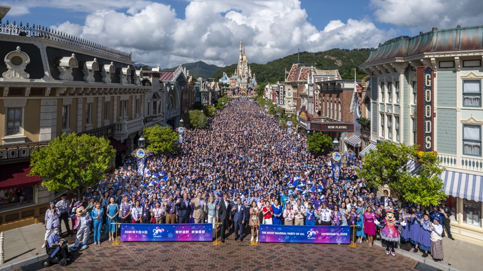 香港迪士尼上年度淨利潤5.36億 首次實現「零貸款」