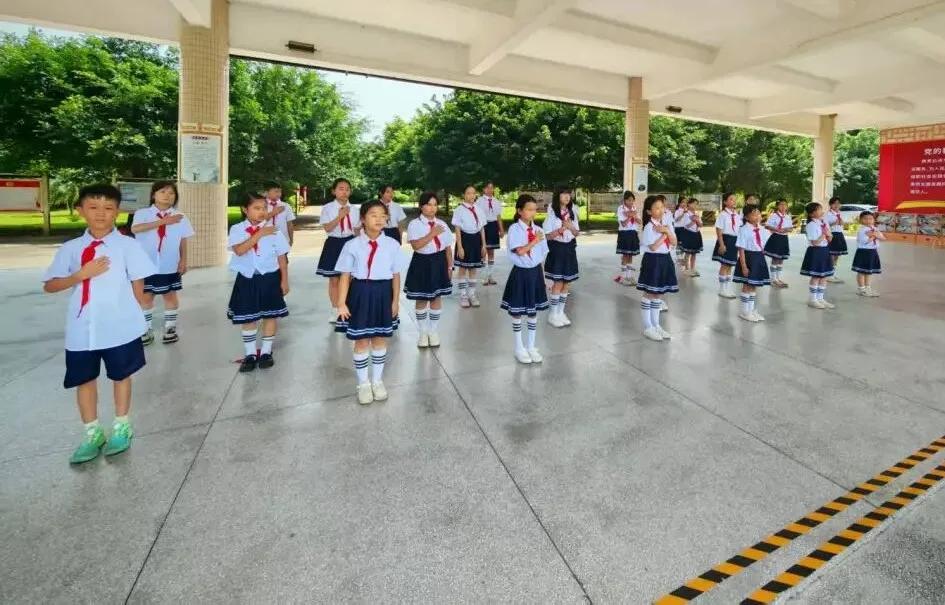 廣東新豐江源傳童謠 思政潤苗築初心