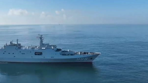 南部戰區海軍位南海海域進行例行巡航