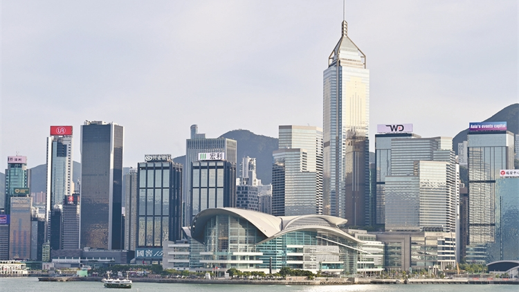 港樓價指數連升10月創逾兩年高 業界：港物業再成環球資金避險工具