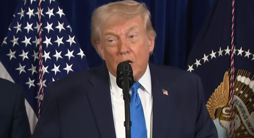 民調：特朗普支持率降至第二個總統任期以來最低 