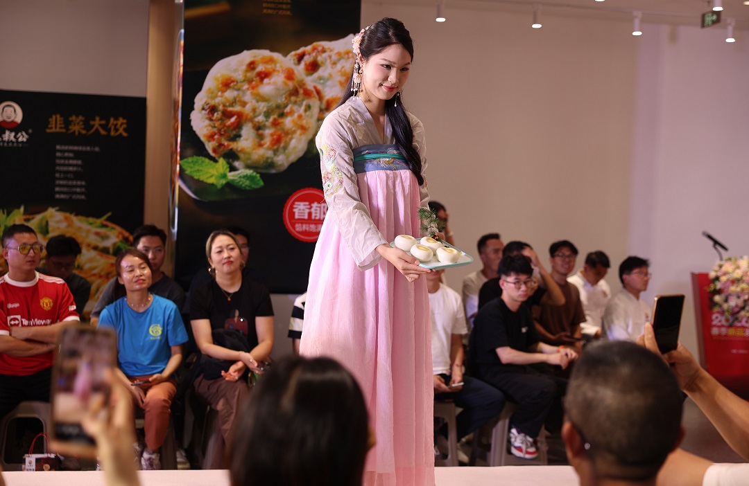  迎合市場需求    八叔公發布9款全新手工點心