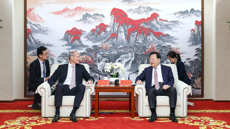 夏寶龍會見怡和集團執行主席班哲明·凱瑟克一行