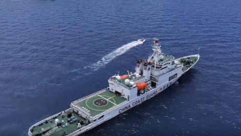 中國人民解放軍南部戰區位中國黃岩島領海領空及周邊區域組織戰備警巡