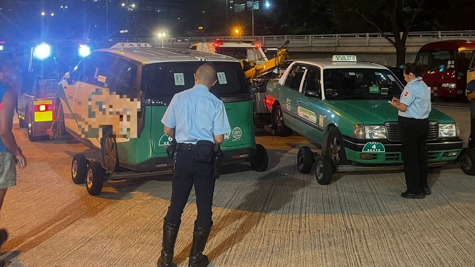 警方西貢打擊濫收車資 拘捕2名的士司機