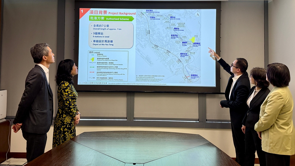 陳美寶：適時公布東九龍智慧綠色集體運輸系統項目財務安排詳情