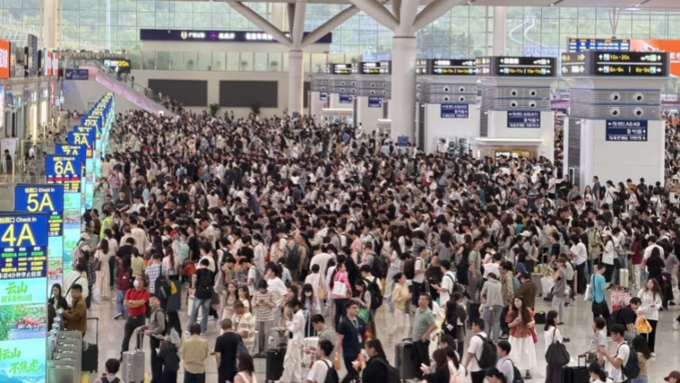 「五一」假期首日 廣深港高鐵兩站點旅客發送量創歷史新高