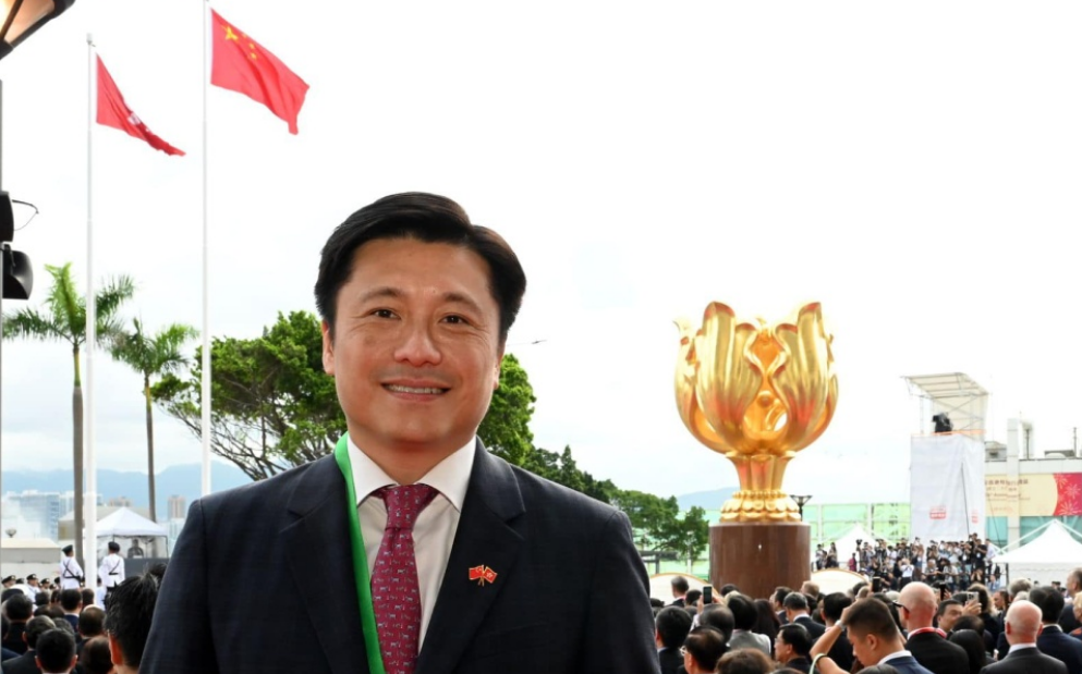 消息：謝振中最快明日履新新聞處處長