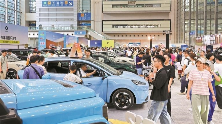 購新補貼點燃深圳車市消費熱潮 優惠多管齊下 買個靚車回家