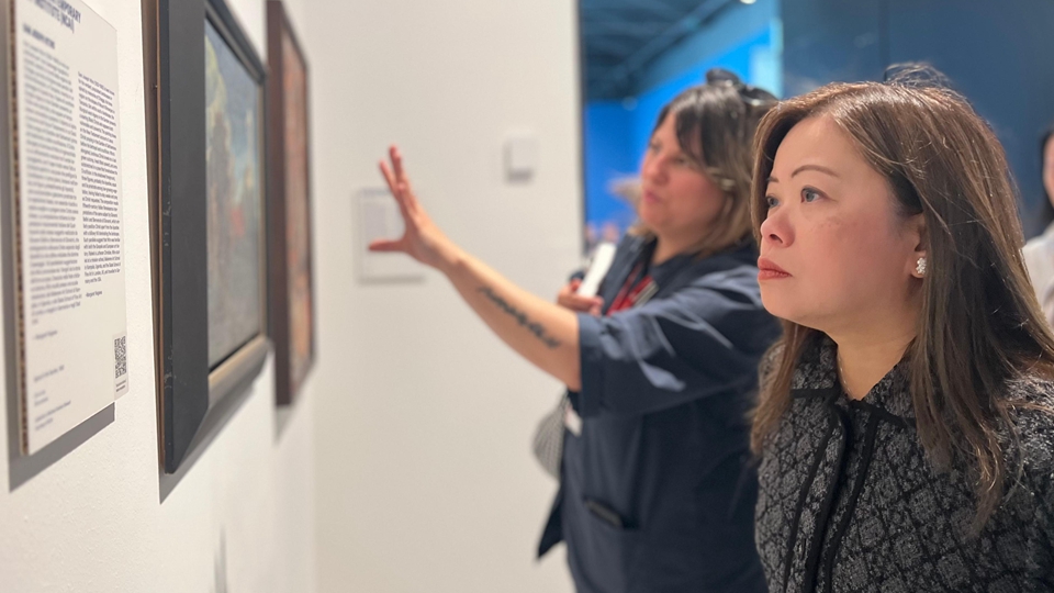 羅淑佩訪問威尼斯 參觀第61屆威尼斯視藝雙年展香港展