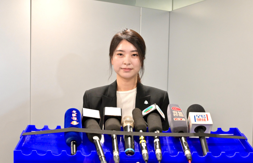 假扮財務公司職員追數 警方O記拘13人涉100萬元