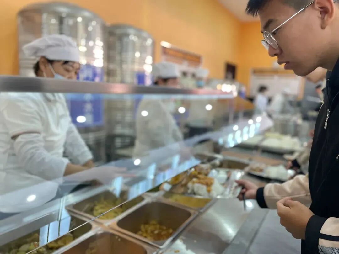 大慶左思高中以「左思方案」交出校園餐安全與品質的高分答卷