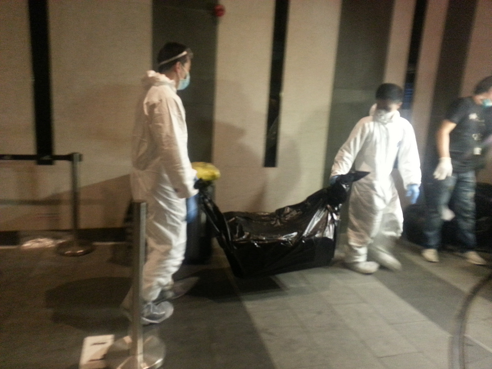《香港重案解密》3：外籍銀行高層 5日虐殺兩女