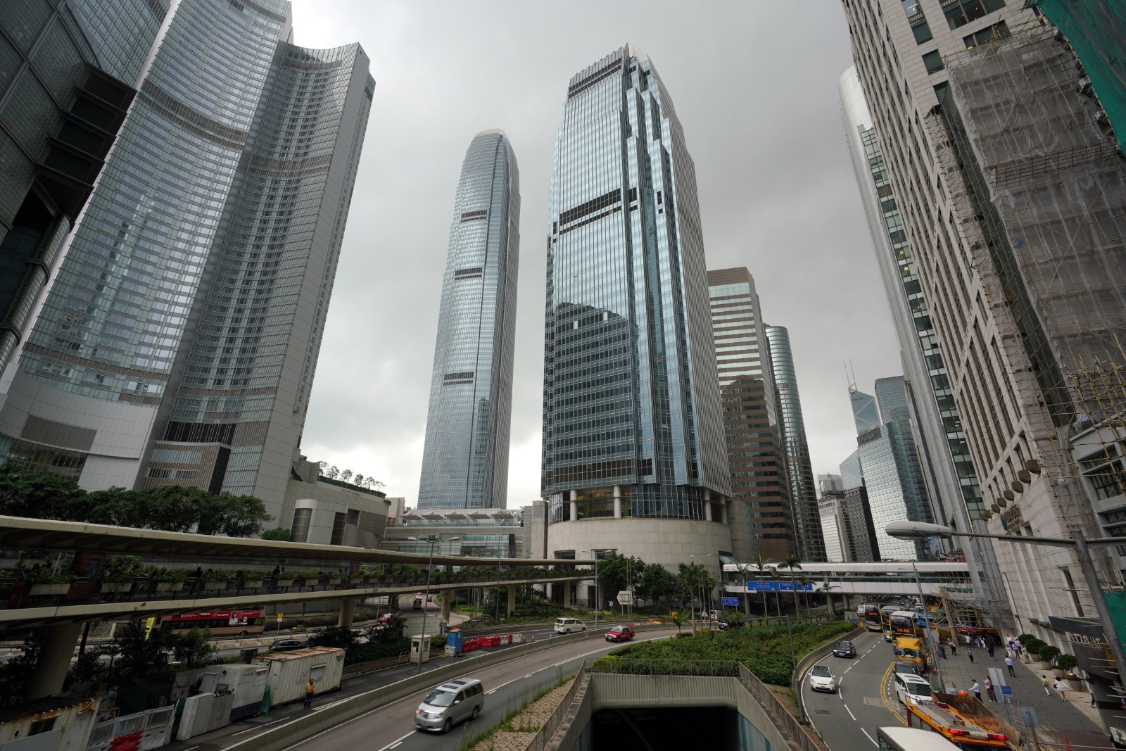 據報港銀已聘用專人處理壞帳