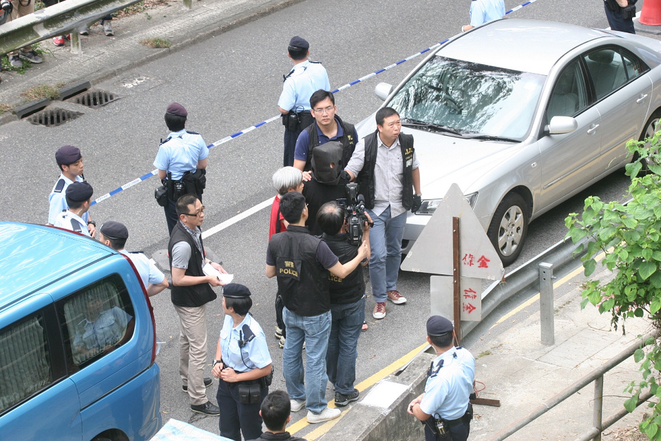 《香港重案解密》4：綁匪闖獨立屋擄劫 bossini創辦人孫女 遭脅持山洞4日