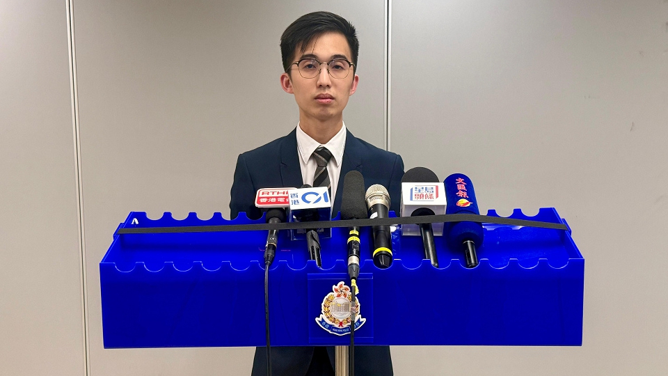 警方搗破屯門毒品儲存倉 拘1男 檢值逾400萬元毒品及私煙