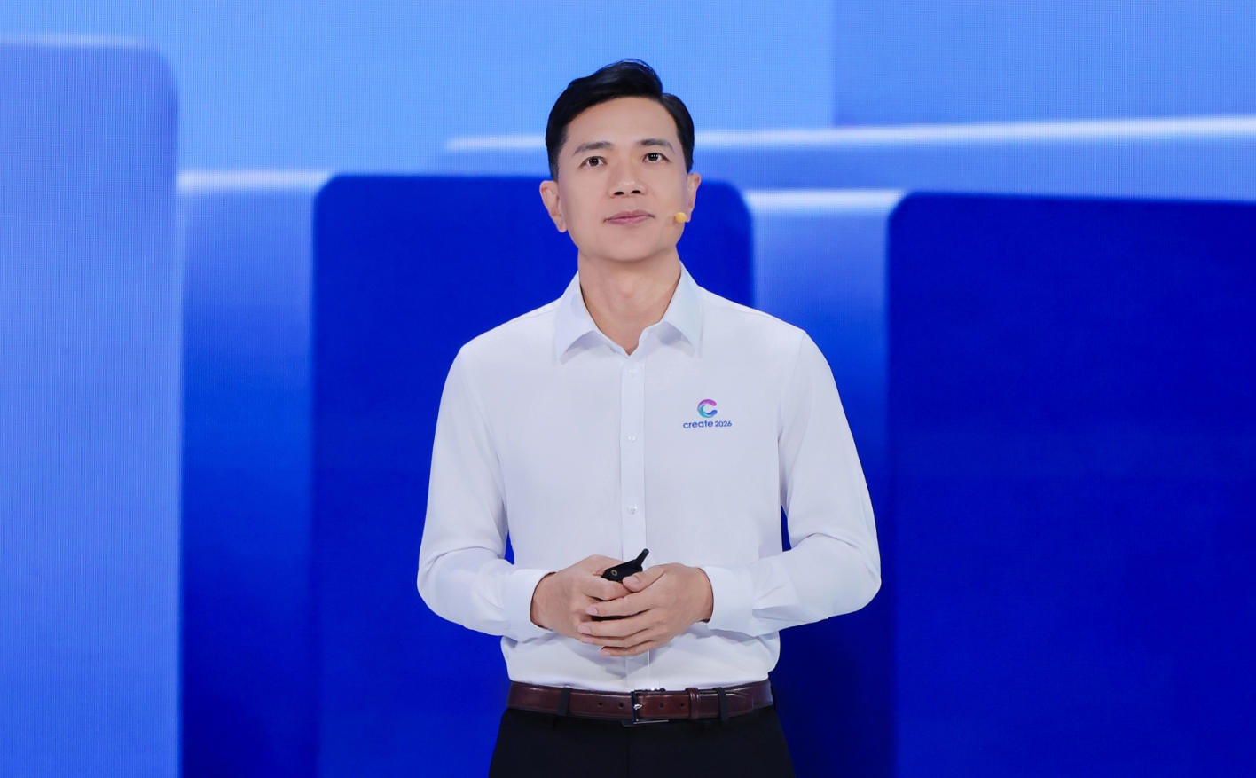 李彥宏「AI時代進化論」：日活智能體數（DAA）將超100億