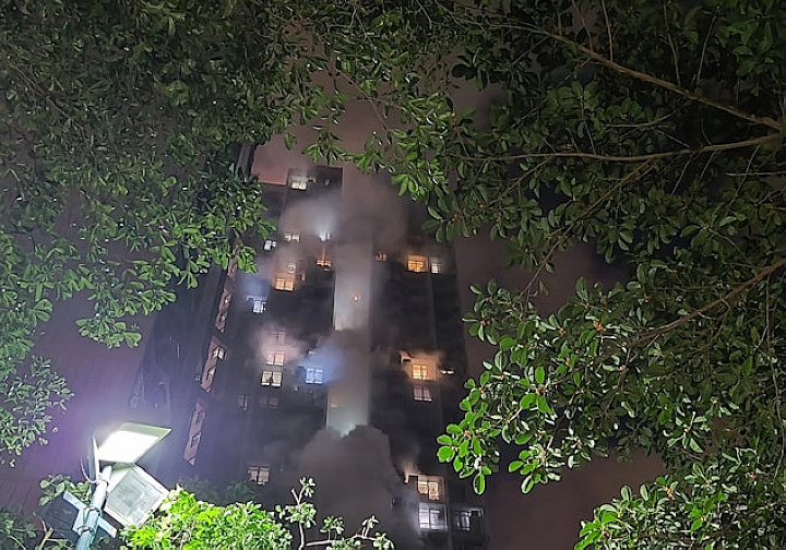 東涌裕東苑奪命火警 消防尋獲獨居婦遺體