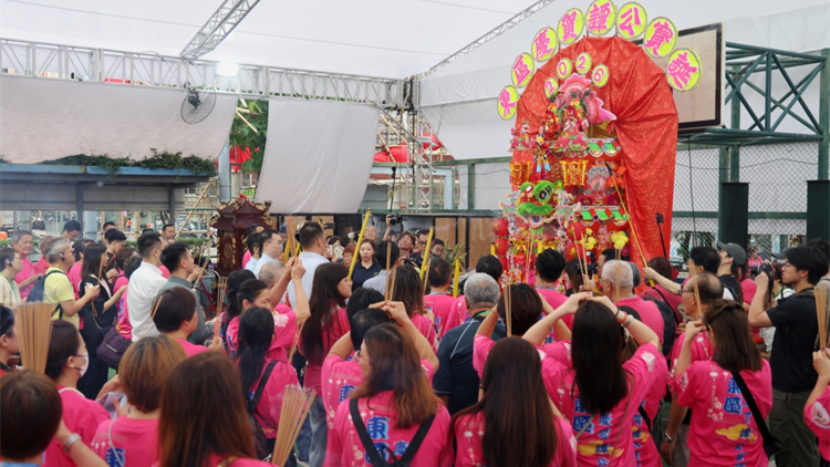圖集｜2026香港東區譚公寶誕迎神儀式熱鬧舉行
