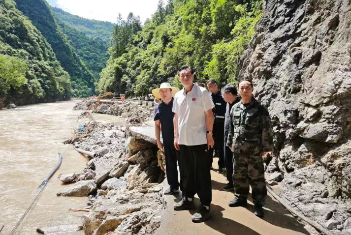 恩施州全力處置宣恩山洪災害 夏錫璠一線督導搶險救災與災後重建