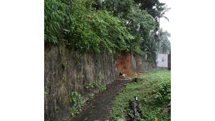 新界北區通宵黃雨 土力工程處截至傍晚接2宗山泥傾瀉報告