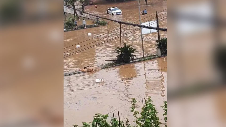 重慶永川暴雨致17人失聯 1人死亡