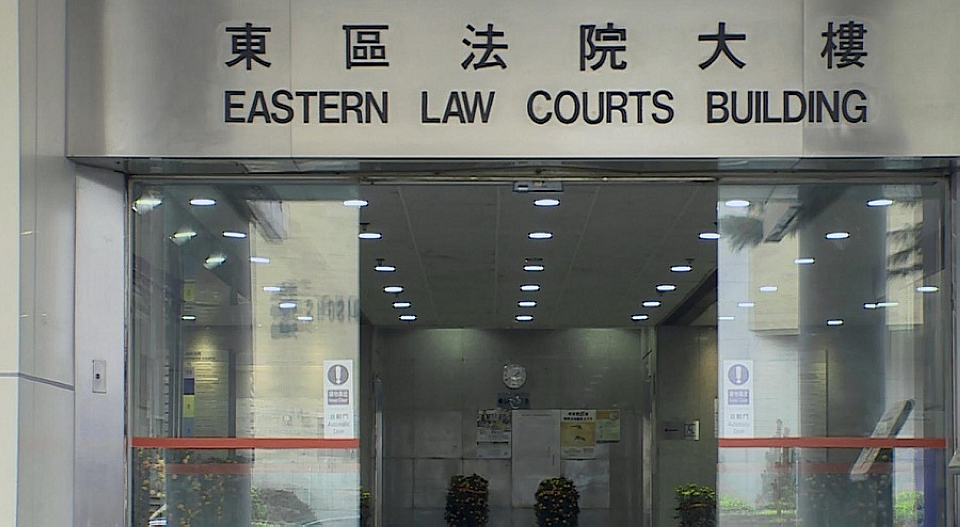 涉取用警察系統資料及淋紅油 停職男警被控9罪今提堂