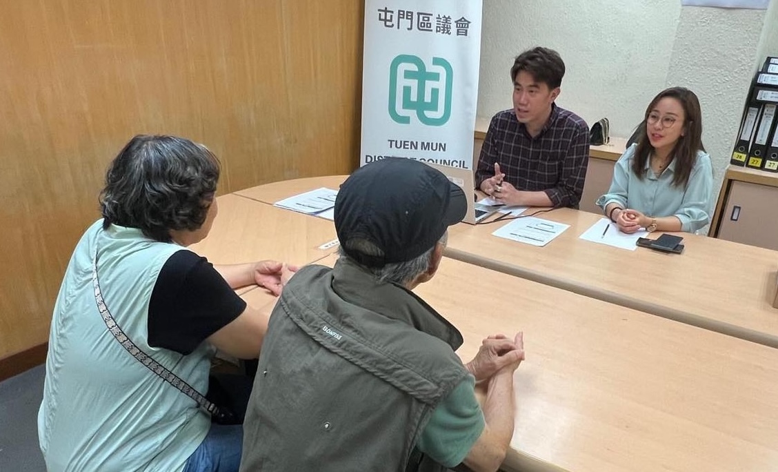 民政事務總署聯同區議員走訪3區 全力支援宏福苑居民