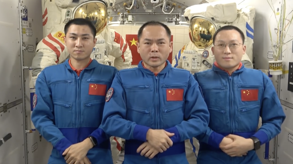 直播｜神舟二十一號航天員返回地球