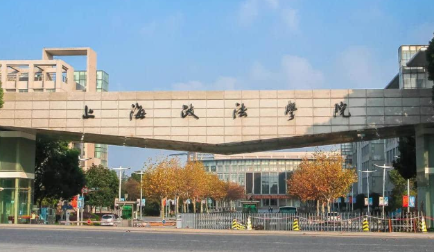 32歲男學生校內廁所偷拍 上海警方通報