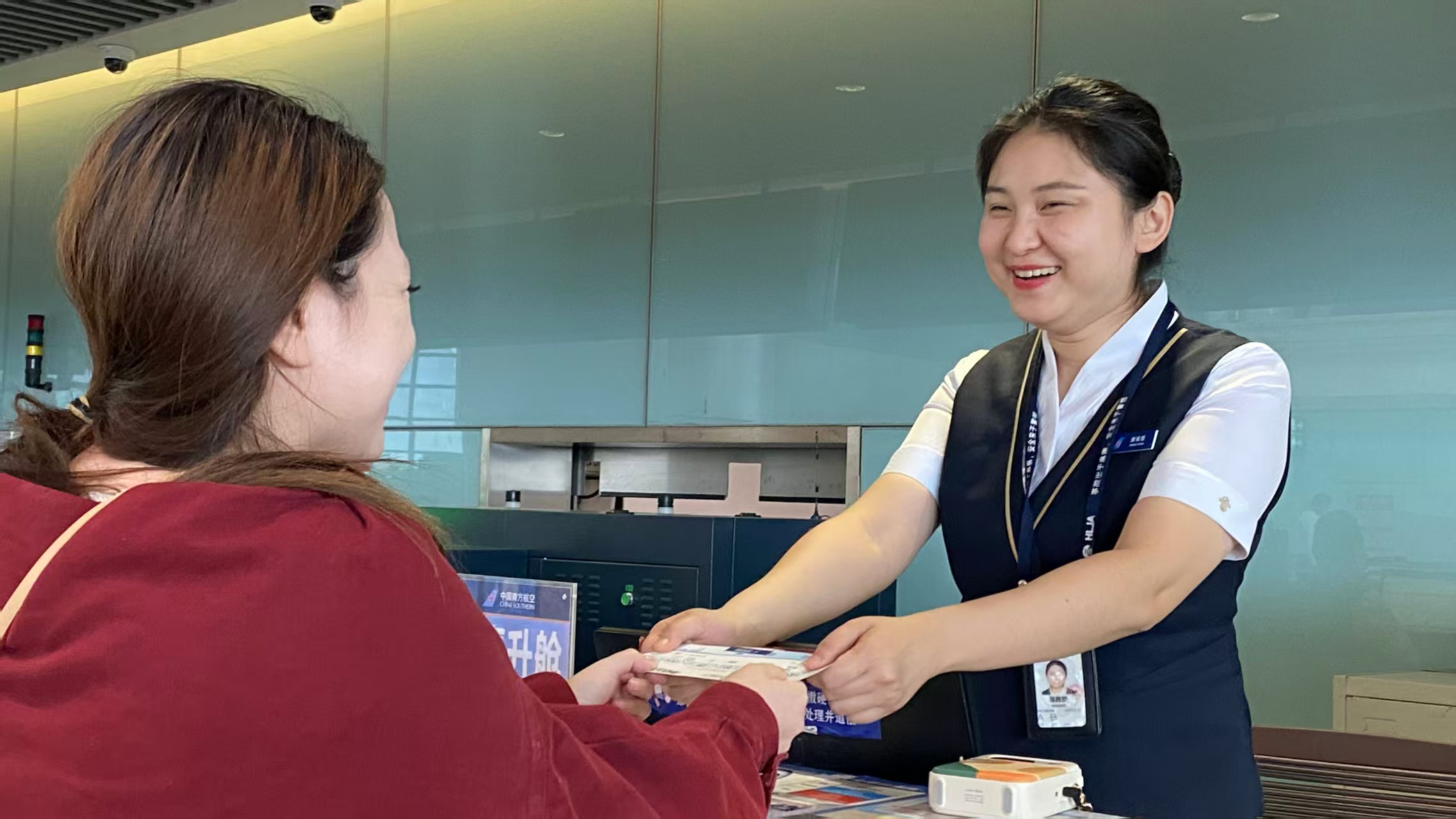 三重客流疊加六月航空出行升溫  南航黑龍江加密航線護航初夏出行