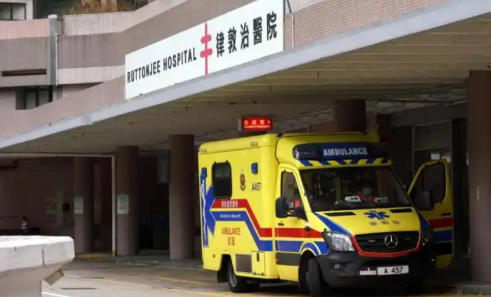 羅便臣道火警一女子傷重不治 另外兩人仍危殆