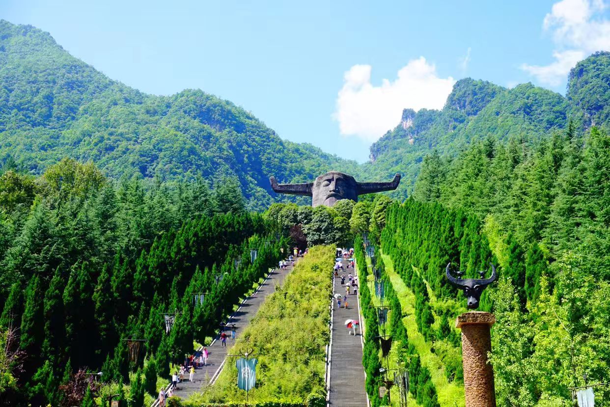 神農架獲 「世界旅遊名山」 稱號 國際嘉賓點讚生態與服務