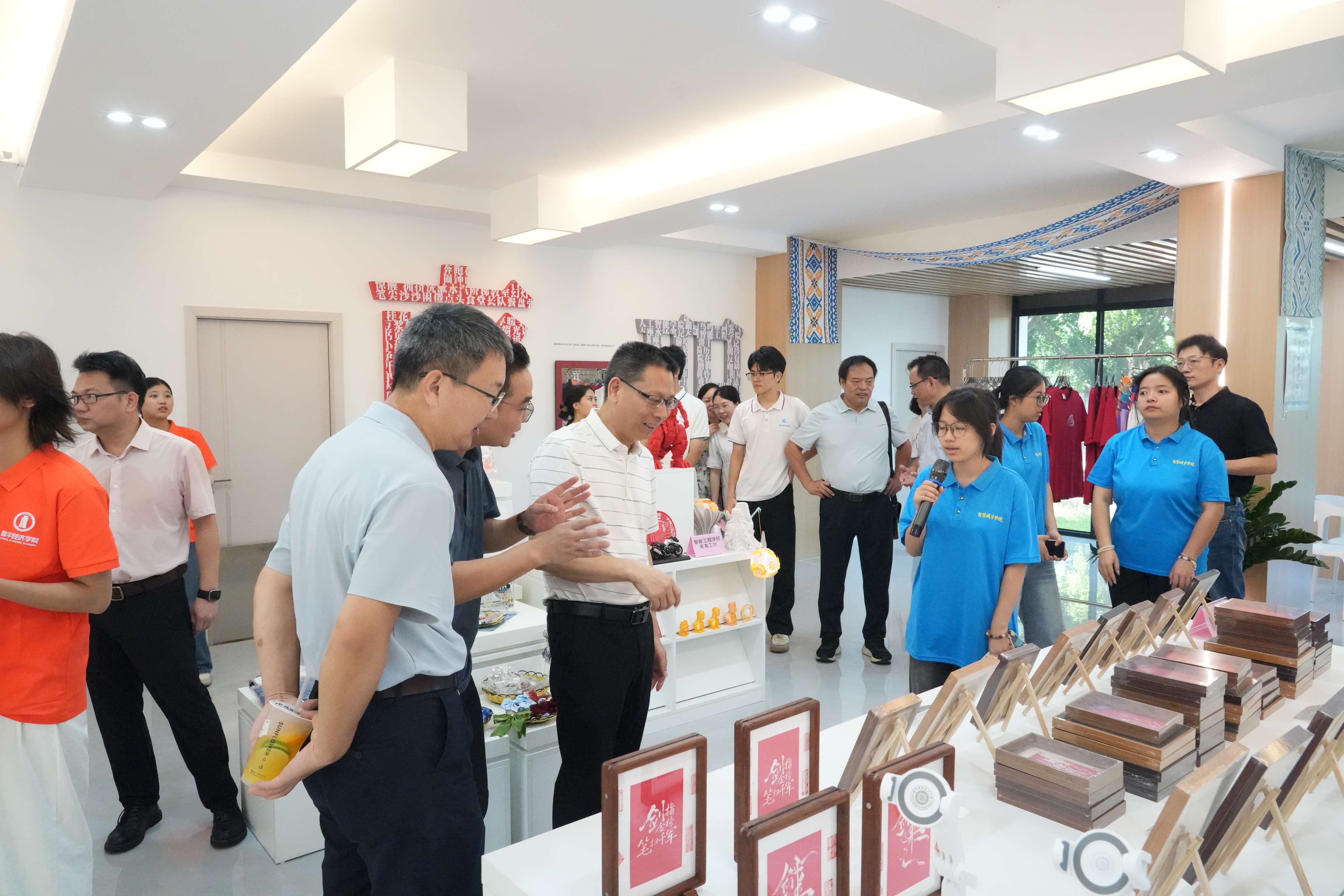 桂南寧職大：打造金葵校園文化品牌  深化產教融合協同育人